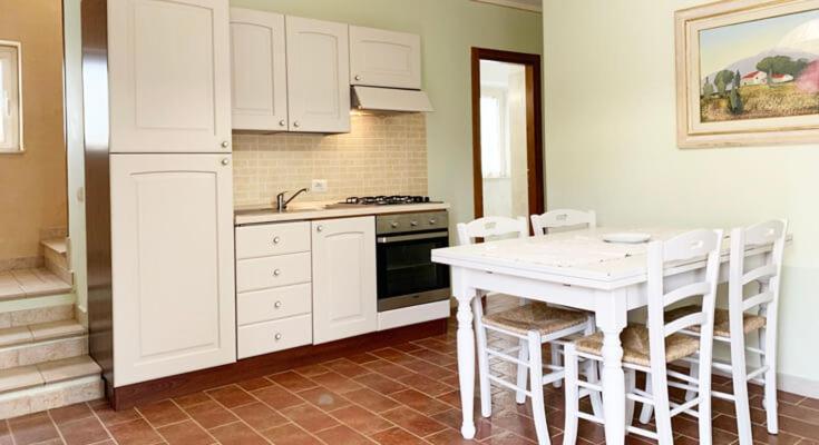 شقة La Collina Monsampietro Morico الغرفة الصورة